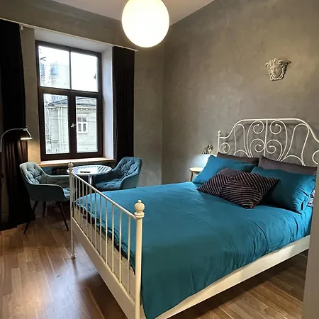 Ξενοδοχείο με διαμερίσματα Reddoor 11 Freeparking Ρίγα