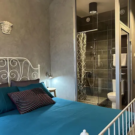 Hotel apartamentowy Reddoor 11 Freeparking Ryga